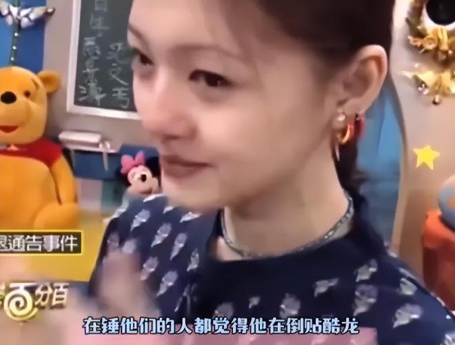 具俊晔摆在大S墓地合影曝光，亲吻妻子额头，工作人员曝真实情况