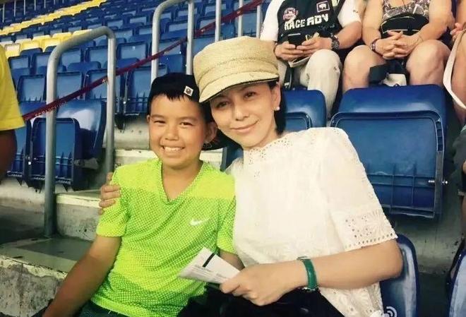 王琳和儿子的“病态”关系，其实是很多人的现状