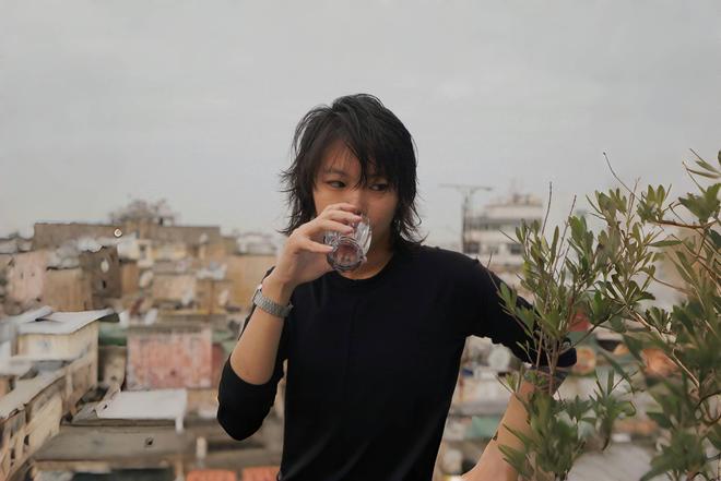 快30岁的窦靖童 ，终于吃苦头了