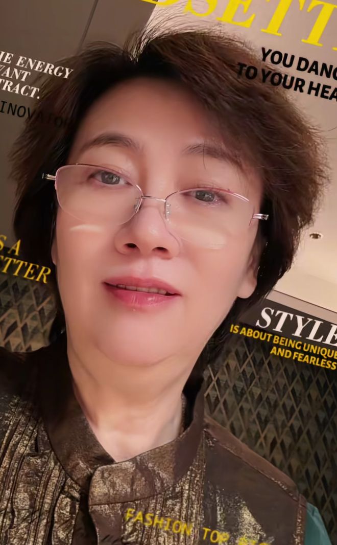 许嵩冯禧被曝秘密结婚！男方家人正筹备婚礼，妈妈曾点赞催婚评论
