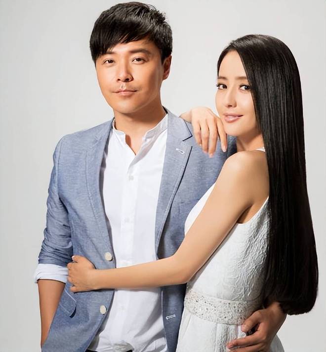 陈思诚卡零点为佟丽娅庆生，离婚不离亲，为孩子互相成就？