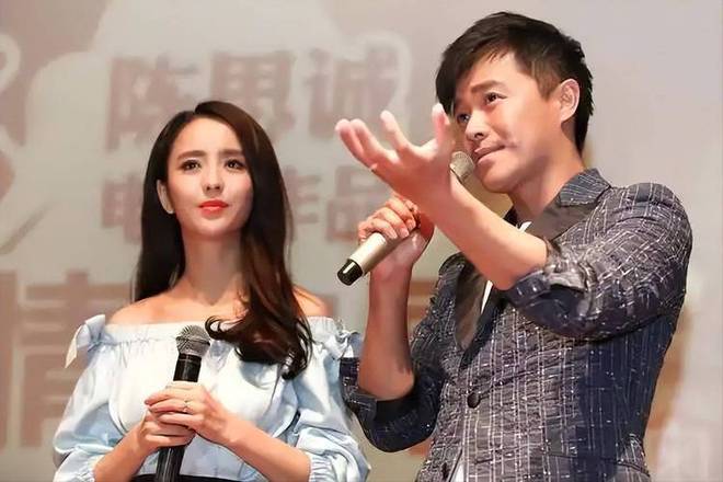 陈思诚卡零点为佟丽娅庆生，离婚不离亲，为孩子互相成就？