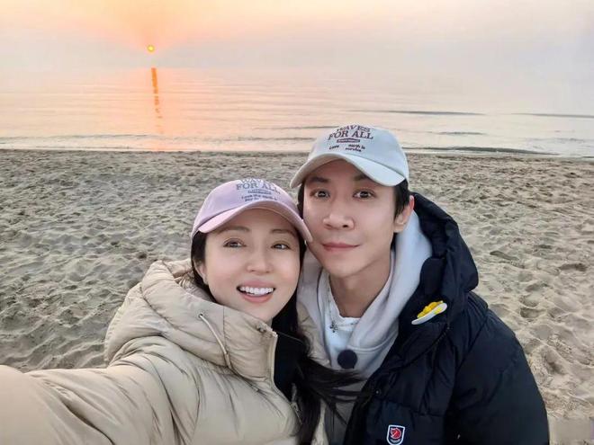 于正出道当演员？董璇二婚先孕？黄奕女儿遭网暴？许嵩冯禧复合隐婚？糊咖女星惹女顶流？