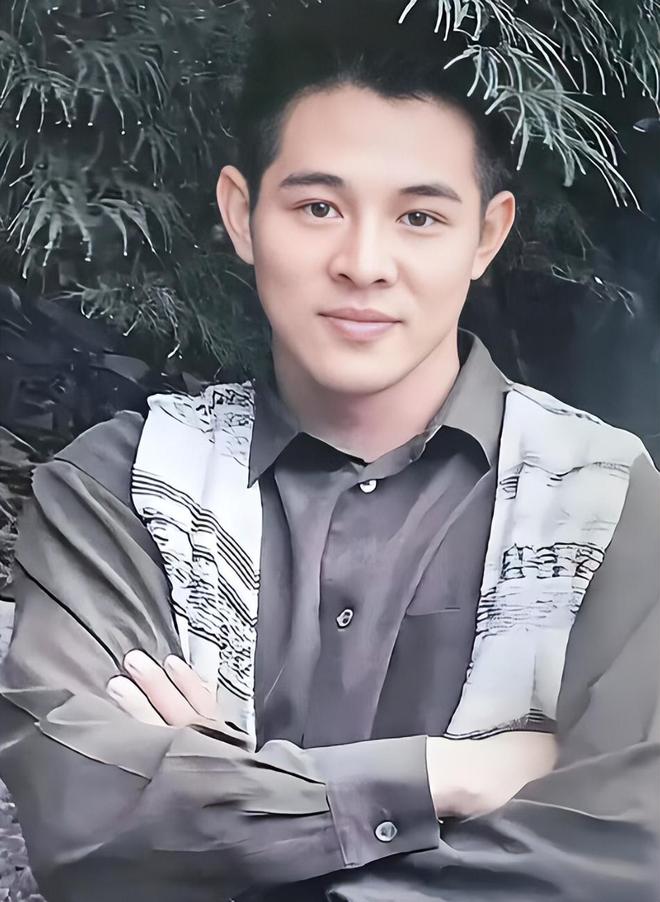 李连杰送大女儿陪嫁被嘲，疑似一分钱没花，还用女儿婚礼打广告