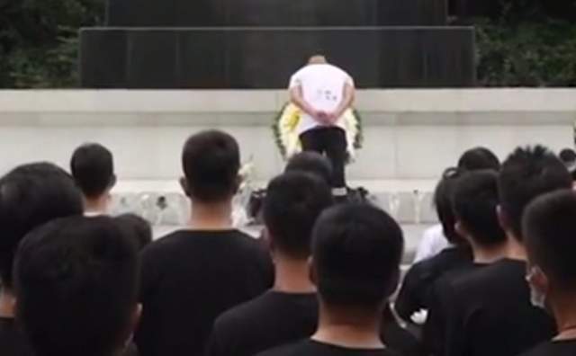 《东极岛》开始捂嘴了！导演管虎黑历史被扒，风评不佳影响了票房