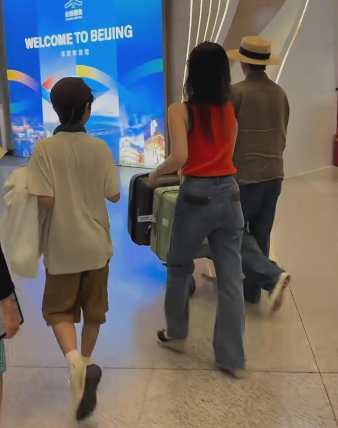 霍思燕代孕风波升级！女儿身高跟儿子差不多，遮掩多年不敢回应