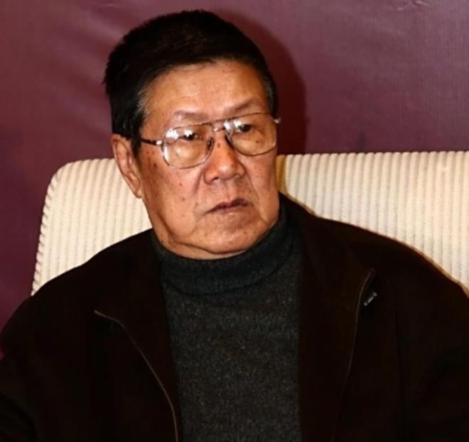 1981年，孙飞虎在南京拍戏，一对台湾夫妇上前：我有话和蒋先生说