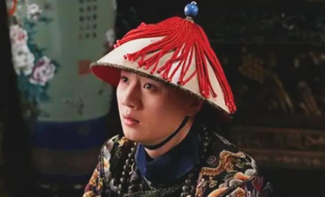 《戏台》彩蛋震撼，余少群演虞姬绝了！17年后再翻红，43岁仍未婚