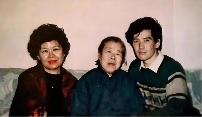 费翔不婚不育：我的婚姻之门老早就关了，结婚是不太可能了