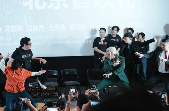 华人最后一位世界级巨星：71岁，正是闯的年纪！