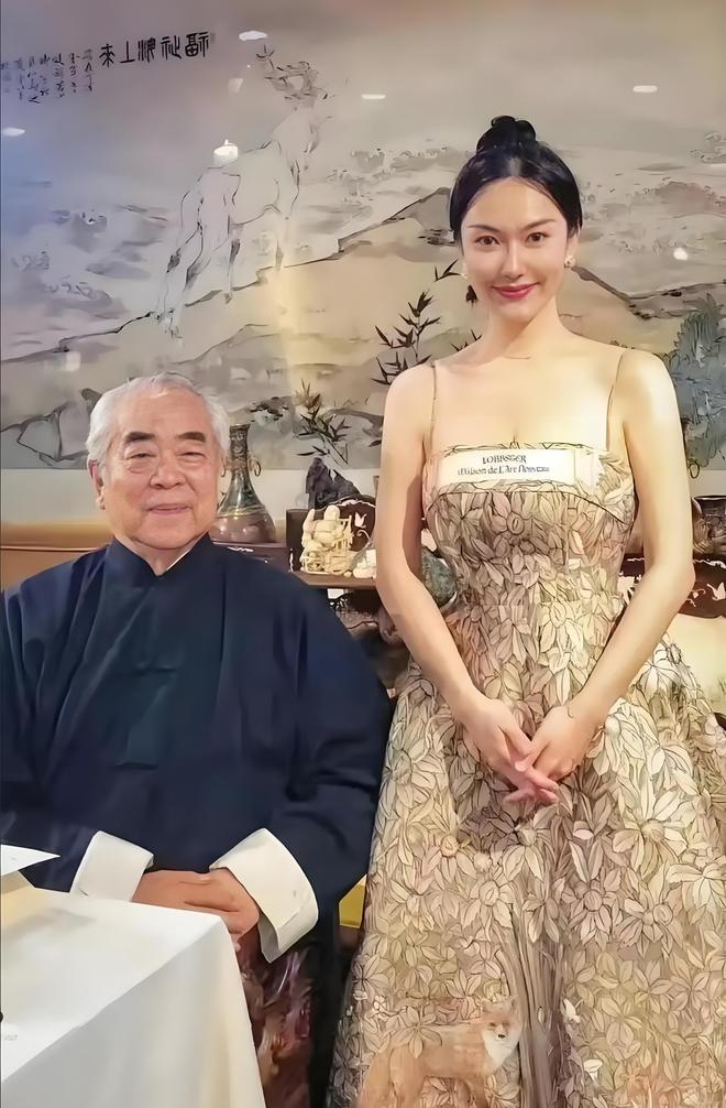 87岁的范曾也没想到，他给了徐萌一切的爱，却没换来一丝真心！
