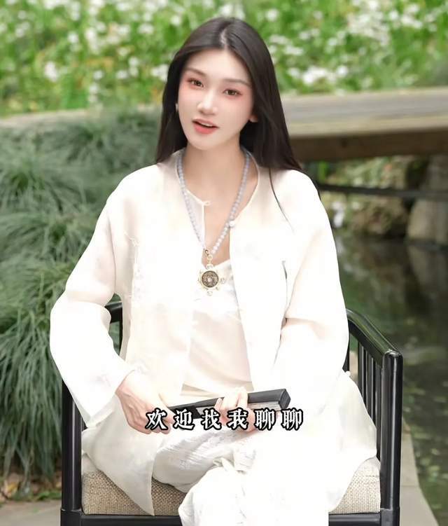 杨子新欢怒怼网友！上位接手黄圣依创立品牌，被嘲不如前任破防了
