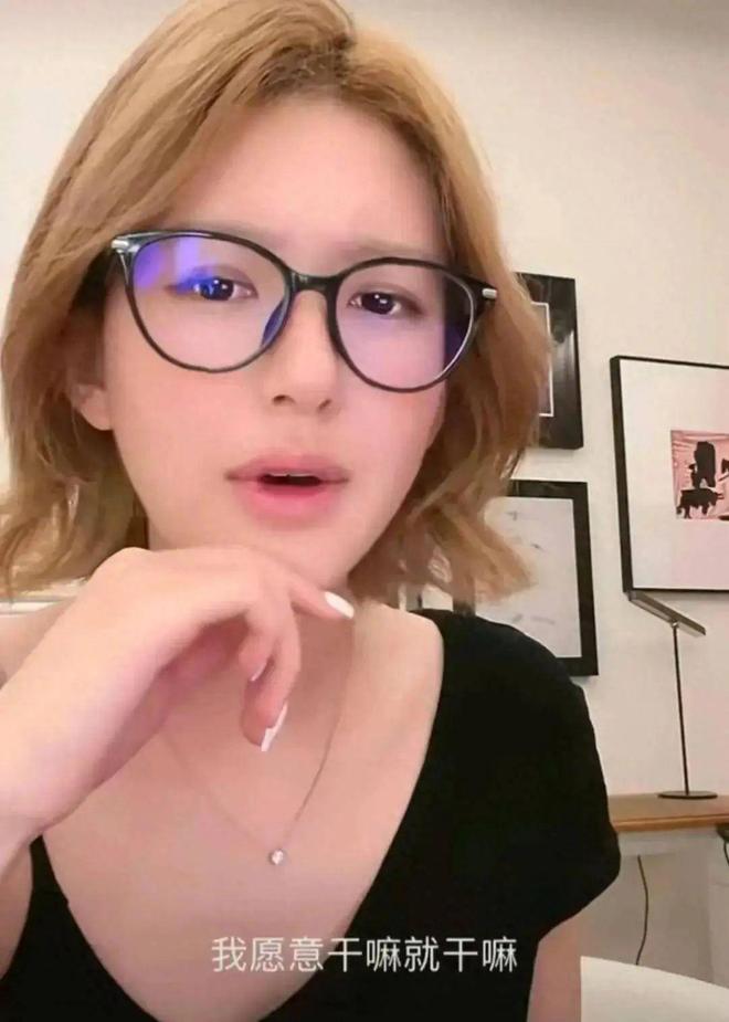李连杰重病急救？孙楠欺负田栩宁被骂？赵露思再爆内鱼黑料？沈月买海外奖营销？假顶流私下互掐？