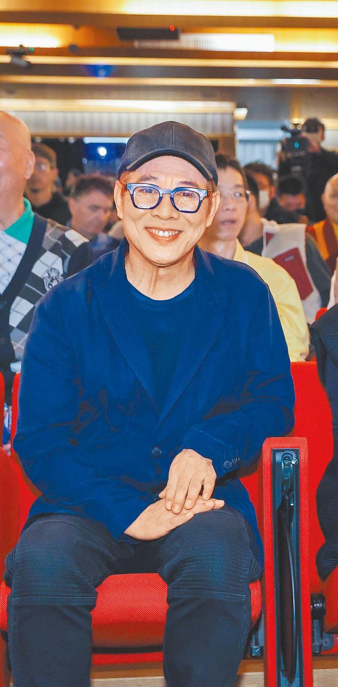 李连杰发文报平安：硬件出了点问题，大家不用太担心我