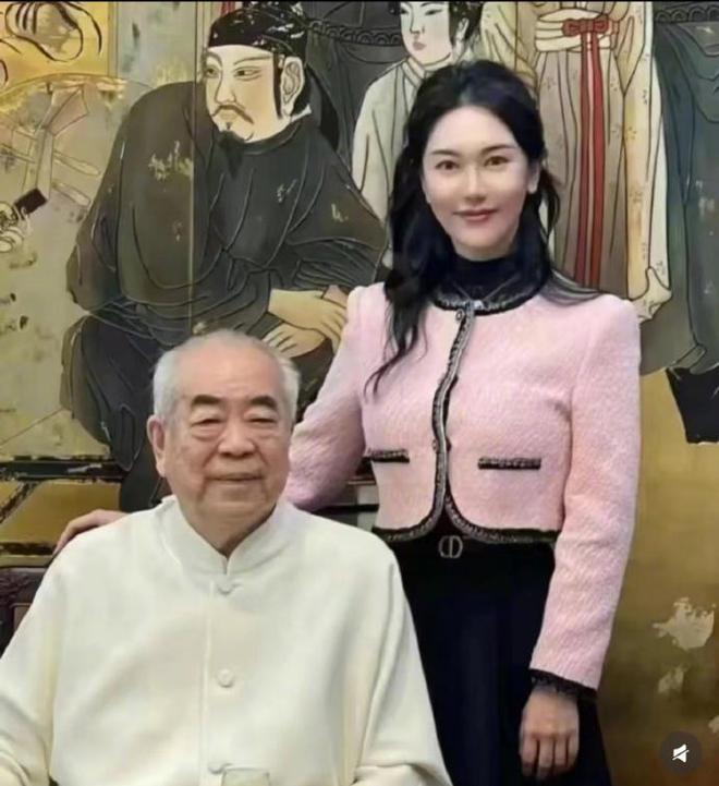 87岁范曾报平安：正闭门写书，变相辟谣失联被卷走20亿传闻