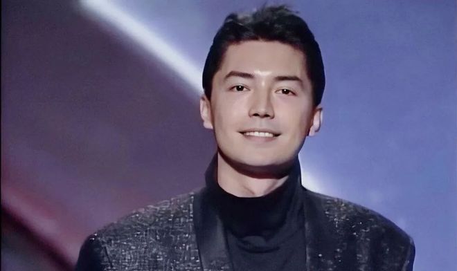 法拉利老了还是法拉利：神秘的亚洲神颜贵公子