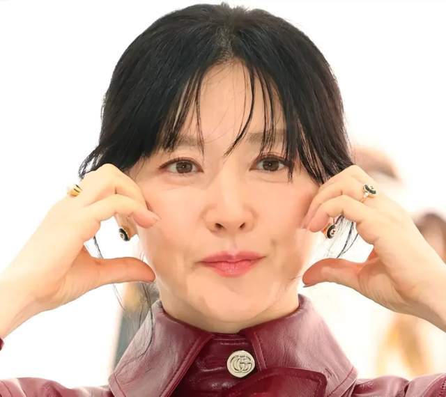 越来越多韩国女星婚后复出，丈夫给不了安全感，人到中年找回自己