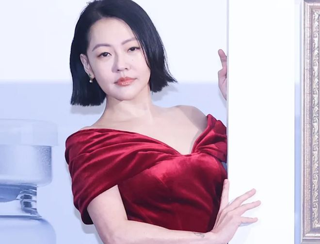 小S今年复出无望！好友曝其可能明年2月后回归，女儿反倒开工了