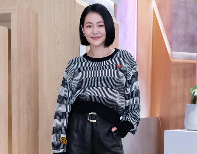 小S今年复出无望！好友曝其可能明年2月后回归，女儿反倒开工了