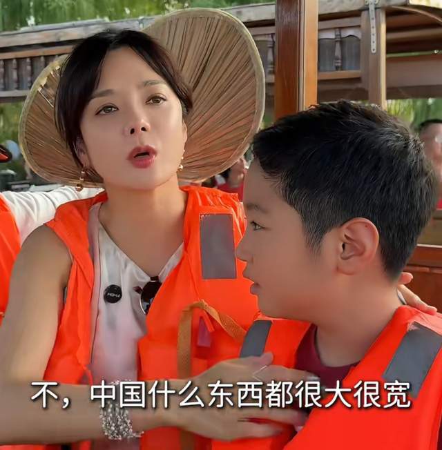 韩佳人评论区沦陷！嫌弃中国货又大夸中国菜，两副面孔还想捞金