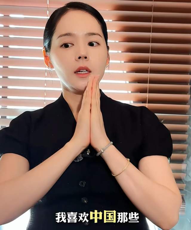 韩佳人评论区沦陷！嫌弃中国货又大夸中国菜，两副面孔还想捞金