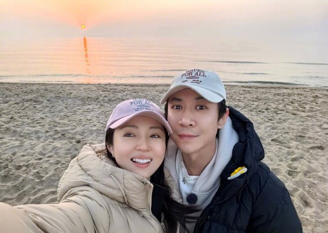 46岁急着再婚的董璇，还能维持现状多久？