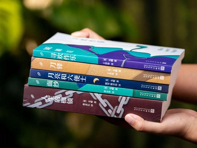 离婚13年，51岁潘粤明官宣喜讯：“没想到，人生真能好起来”