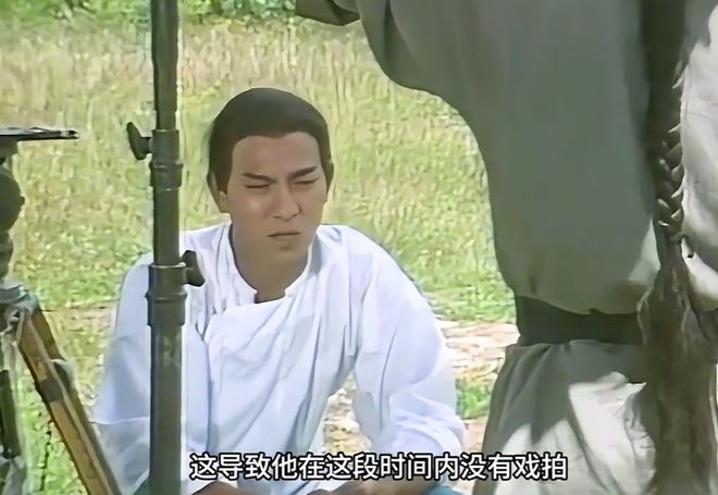 赵露思自曝被公司雪藏，刘德华等明星也遭遇过，梁家辉靠摆摊度过