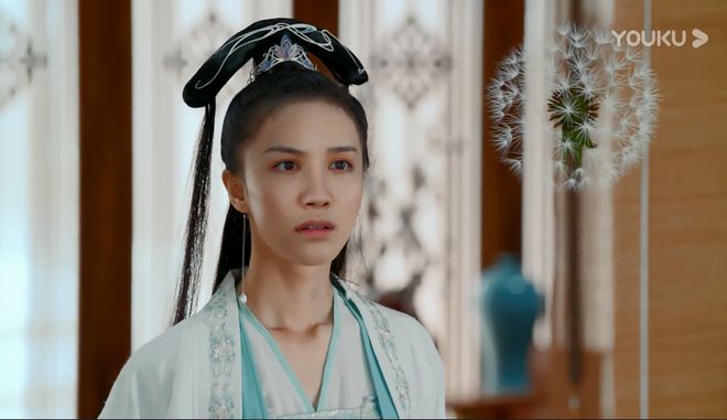 黄奕被全网劝退，她那些压箱底的剧怎么办？
