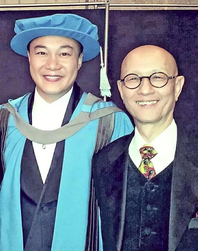 陈奕迅父亲被扒！因贪污坐牢6年，出狱后高调亮相儿子演唱会