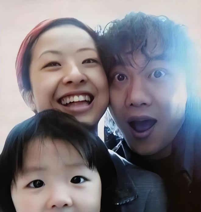 陈奕迅父亲被扒！因贪污坐牢6年，出狱后高调亮相儿子演唱会