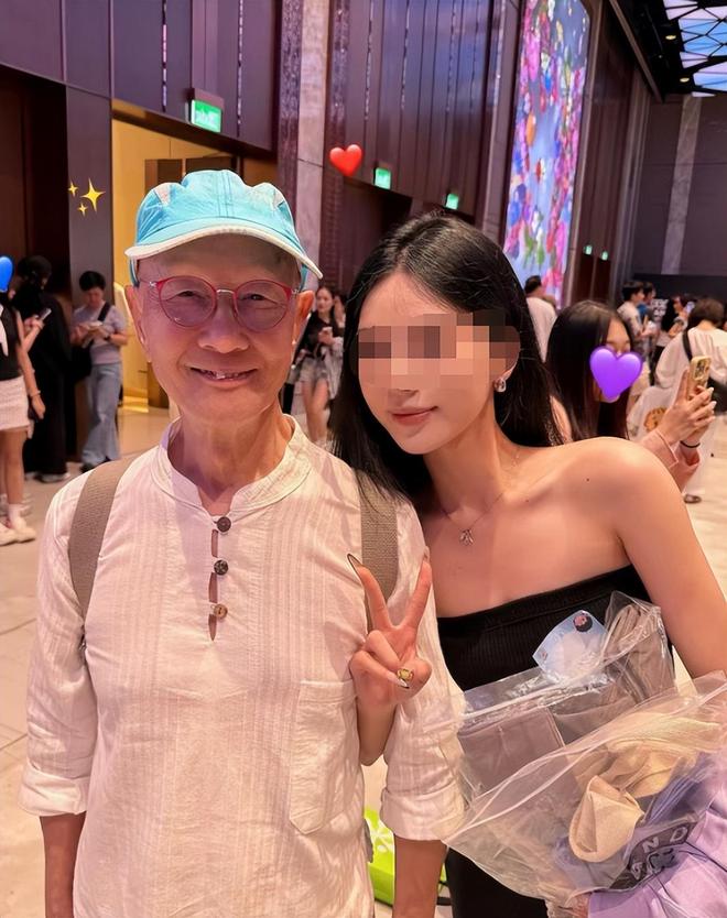 陈奕迅父亲被扒！因贪污坐牢6年，出狱后高调亮相儿子演唱会