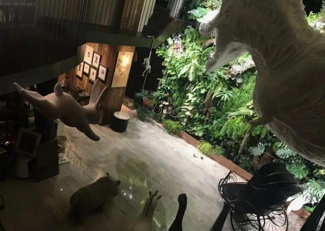 清华毕业不上班，养个女儿不上学，如今他把日子过成了这样……