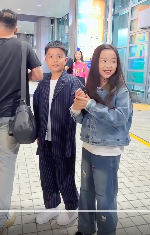 小酒窝朵朵回应青梅竹马 被双方家庭视为“无血缘的家人”