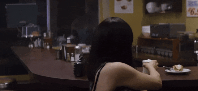 感谢不娶之恩！贝克汉姆儿子的前女友，跟另一个美女结婚了～