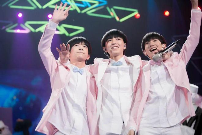 十二年，我们怎么看TFBOYS和时代少年团？