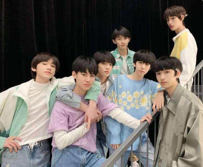 十二年，我们怎么看TFBOYS和时代少年团？