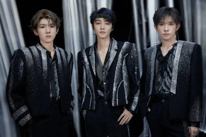 十二年，我们怎么看TFBOYS和时代少年团？