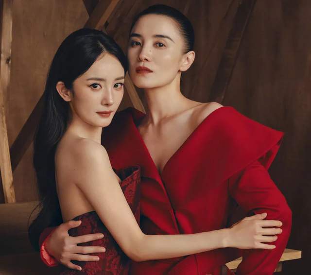 时尚圈拜高踩低又来了！VOGUE群封宋佳被换番，输给杨幂倪妮热巴