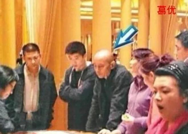 许凯被曝聚众赌博，娱乐圈多位明星涉赌博风波，小偶像一夜输20万