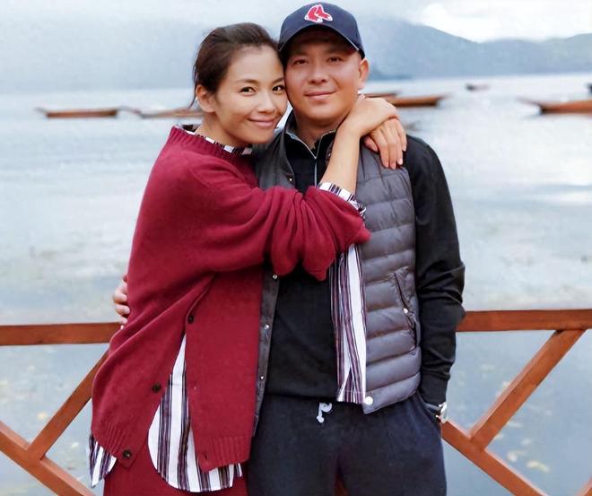 24小时5个瓜！顶流赌博，网红骗婚，国民女星老公出轨，个个离谱