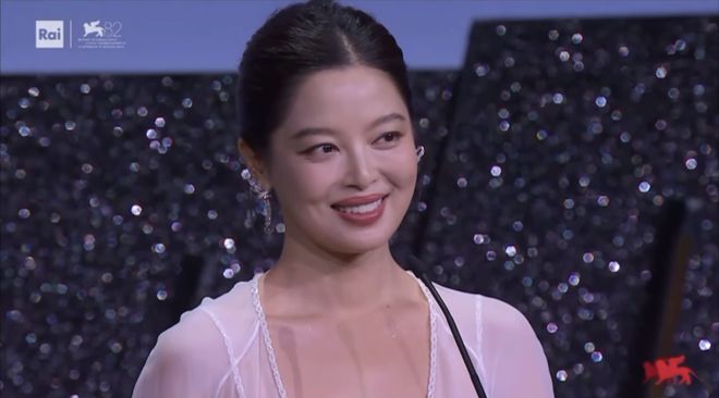 从鹤岗女孩到威尼斯影后，辛芷蕾不服输的人生到底有多带感