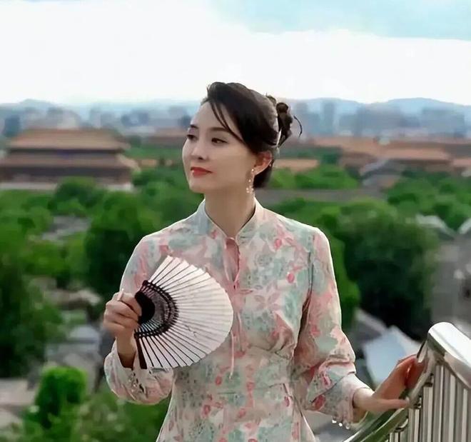 丈夫失联，儿子逆袭，她的好日子来了？