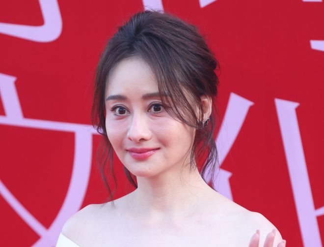红毯上40+女星状态，有姐弟恋有单亲妈妈，过得好不好写在脸上