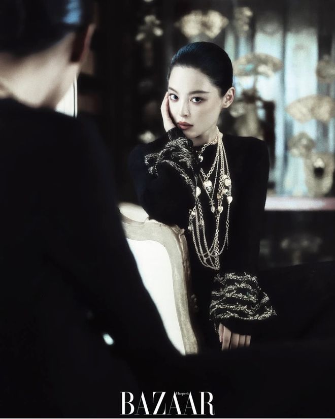 从vogue封面陪衬到威尼斯影后，辛芷蕾一夜之间改写内娱格局？
