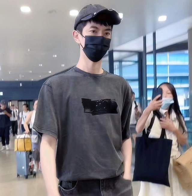 于朦胧被曝跳楼轻生！曾谈到抑郁症直言想自救，被雪藏三年太致命