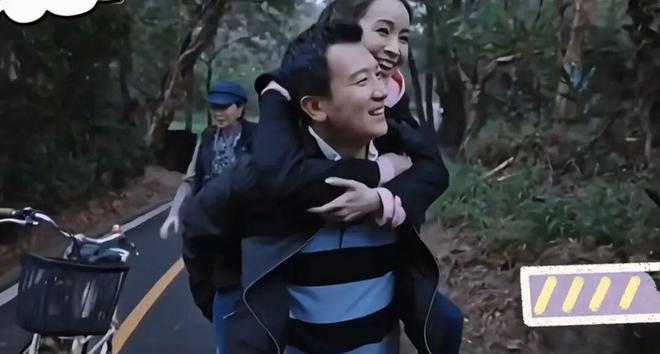 离开同一个天王，她们的下半场迥异？