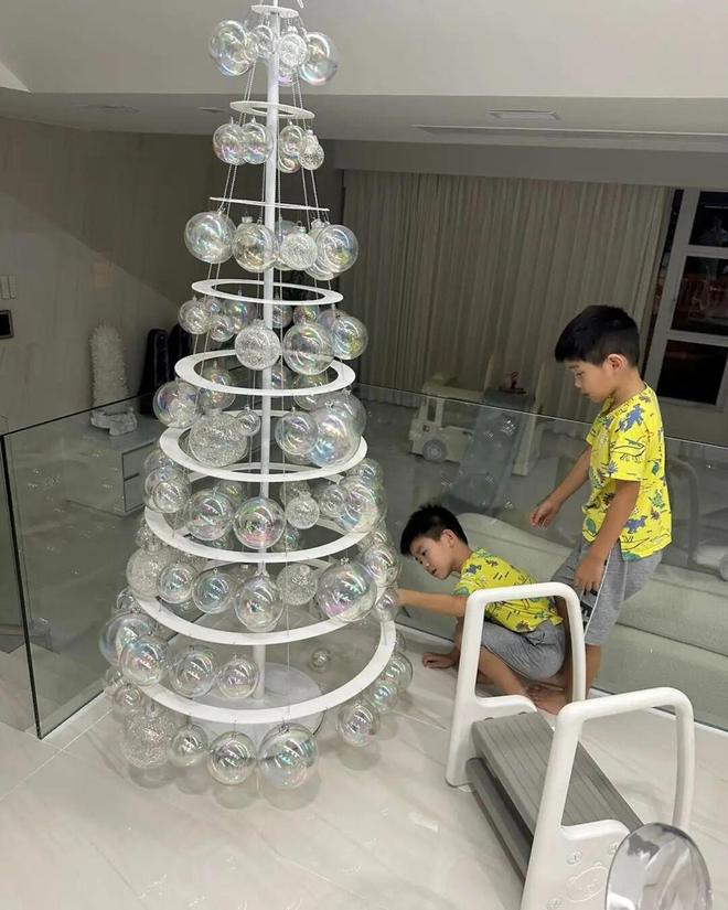 2025港姐前三出炉！盘点那些靠买楼逆袭的港姐狠人！