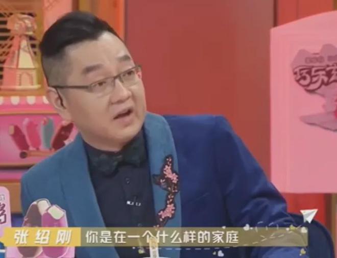 于朦胧坠楼身亡太可惜！原生家庭幸福父母恩爱，全家支持他事业