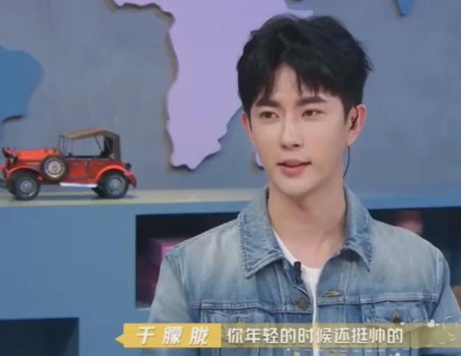 于朦胧坠楼身亡太可惜！原生家庭幸福父母恩爱，全家支持他事业